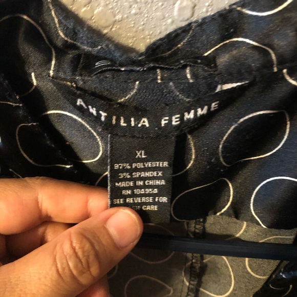 Blouse - Picture 3 of 3